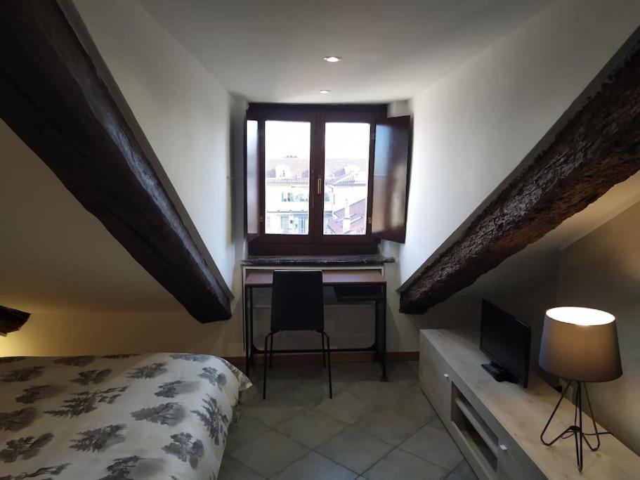 Mansarda Di Charme Con Vista Apartment Turin Exterior photo